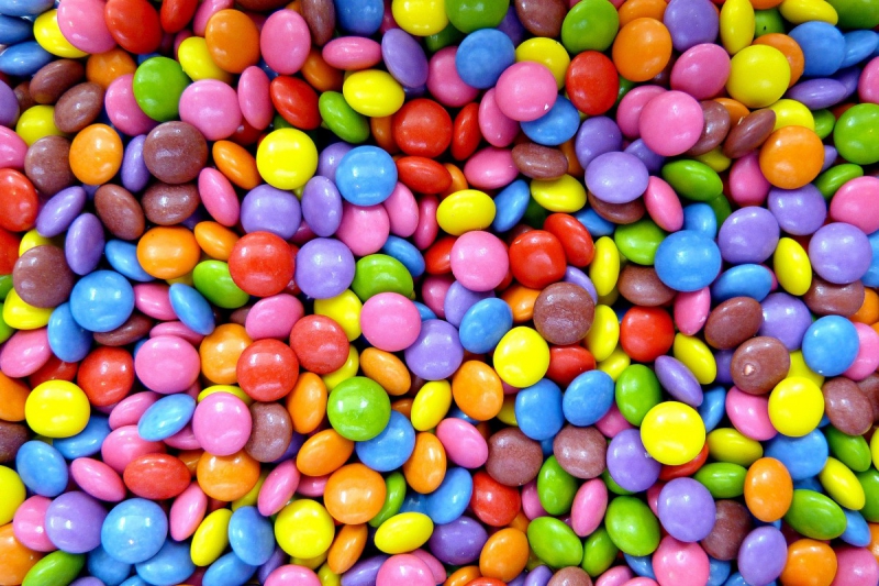 confiserie-LA ROQUE ESCLAPON-min_smarties_confectionery_lenses-1150911